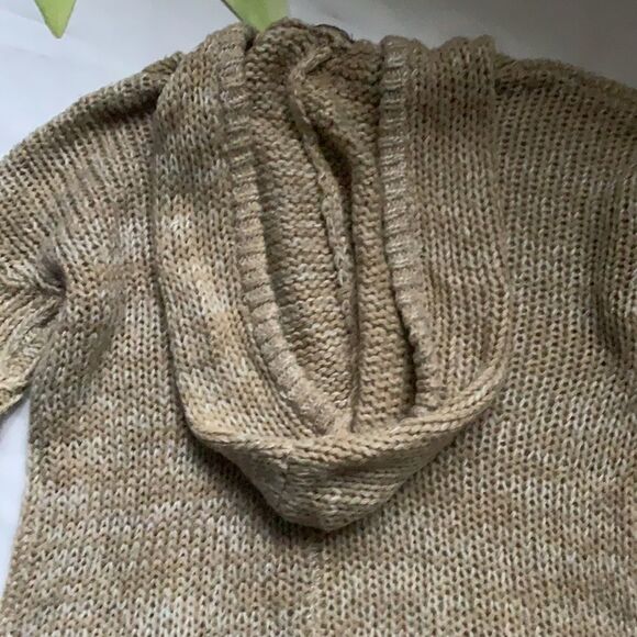 𝅺⭐️LOVE & Liberty Hooded Knit Sweater⭐️ - Picture 3 of 12